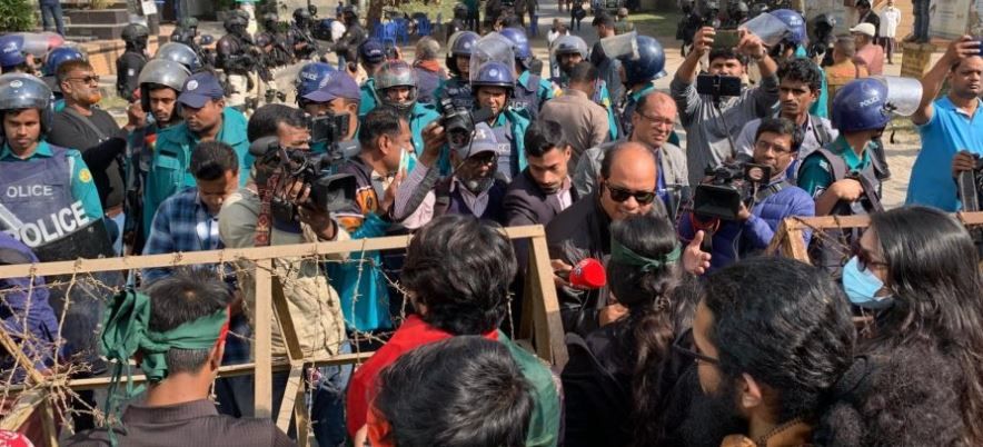 চট্টগ্রামে ভারতীয় অ্যাসিস্ট্যান্ট হাইকমিশনে সেনা মোতয়েন!