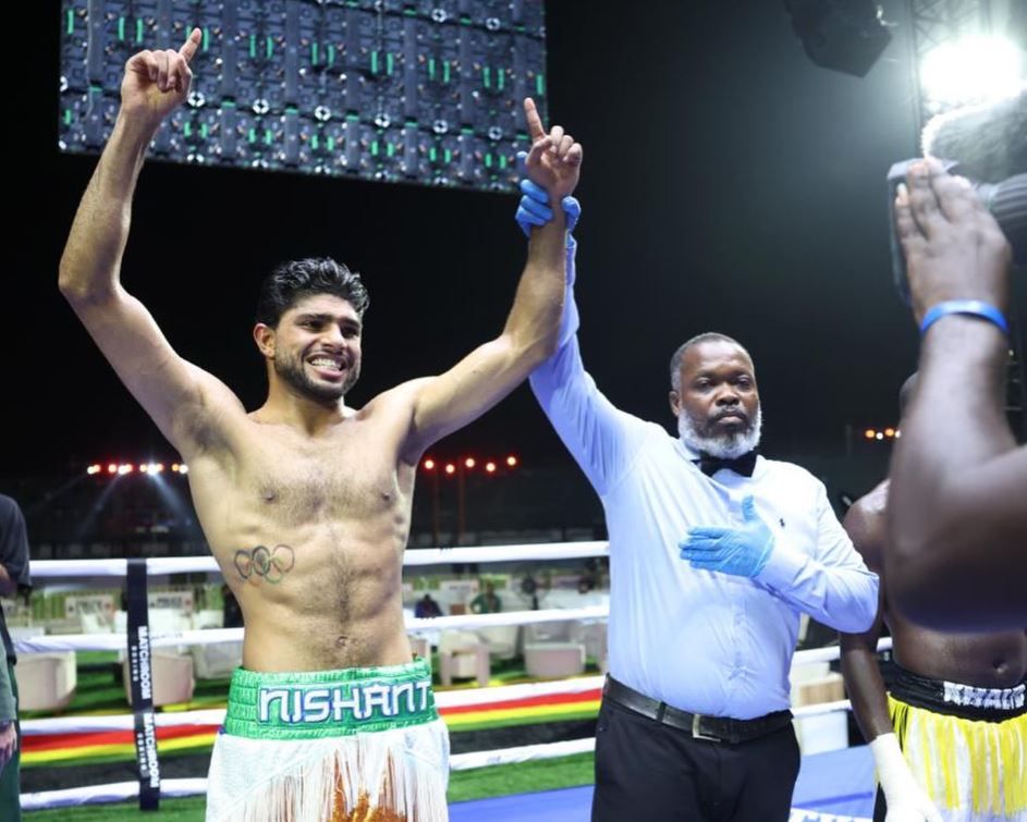 ভারতের প্রথম পুরুষ বক্সার হিসেবে নিশান্ত দেব অপরাজিত যাত্রা অব্যাহত রেখেছেন!
