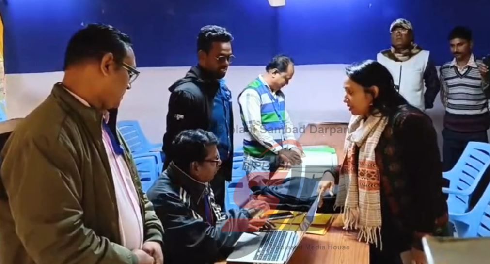 শনিবার থেকে পশ্চিম মেদিনীপুর জেলা জুড়ে শুরু হল SIR (Special Intensive Revision)–এর শুনানি পর্ব!