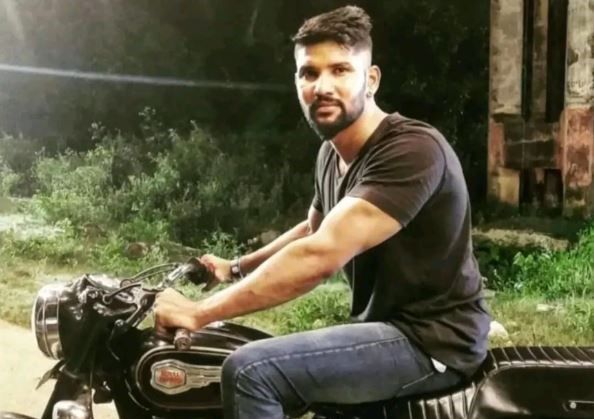 খড়গপুরে বন্ধুদের সাথে চা খাওয়ার সময় তারা দুষ্কৃতী মাতালদের হামলার শিকার পুলিশের আইবি শাখায় কর্মরত সিভিক ভলেন্টিয়ার, চিকিৎসাধীন অবস্থায় মৃত্যু!