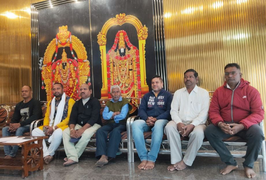 খড়্গপুর শহরের ওল্ড সেটেলমেন্ট বালাজি মন্দিরে বৈকুণ্ঠ একাদশী পালন!