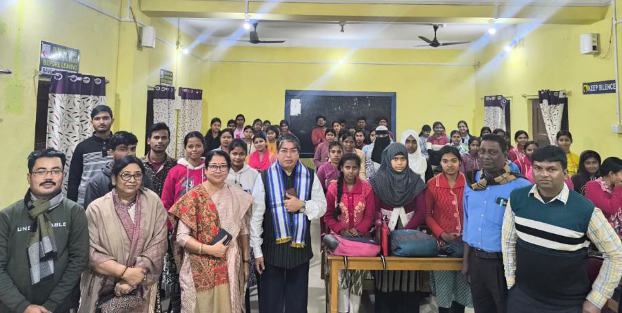 পশ্চিম মেদিনীপুরে নাড়াজোল রাজ কলেজের উদ্যোগে আন্তর্জাতিক মানবাধিকার দিবস উপলক্ষে কর্মশালা!