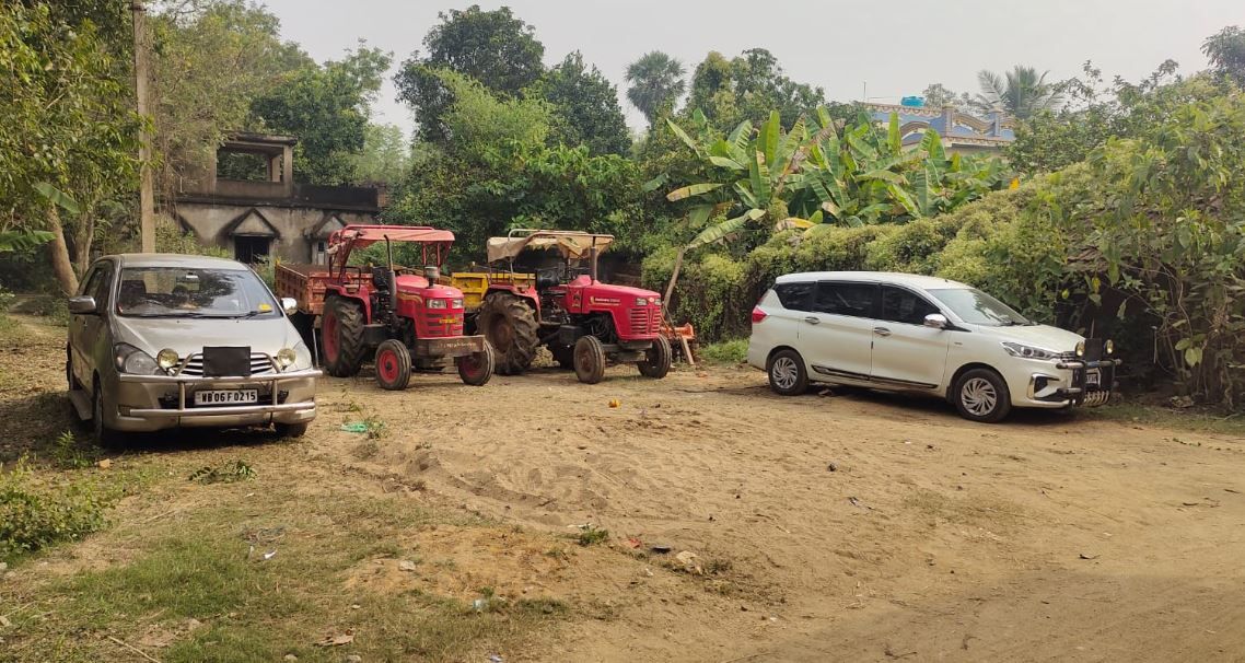 ঝাড়গ্রাম জেলার  গোপীবল্লভপুরে বালি ব্যবসায়ীকে  ১১ ঘন্টা টানা জিজ্ঞাসাবাদের পরে গুরুত্বপূর্ণ নথি বাজেয়াপ্ত করল E.D.!