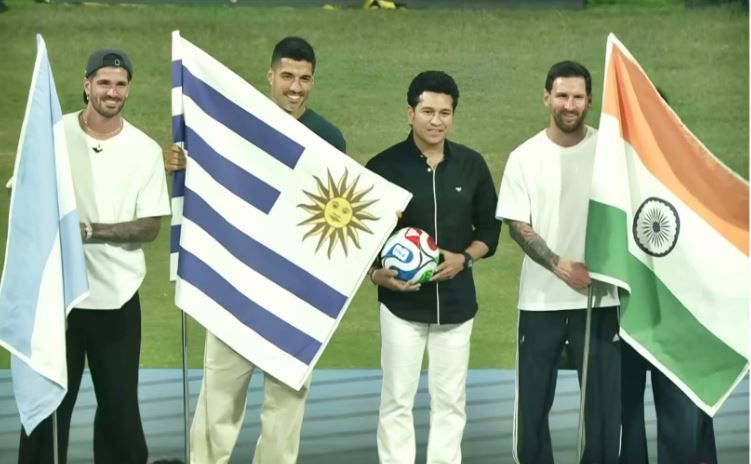 রবিবাসরীয় সন্ধ্যায় বাণিজ্যনগরী মুম্বাই সাক্ষী থাকল ভারতীয় ক্রীড়া ইতিহাসের এক বিরলতম মুহূর্তে!