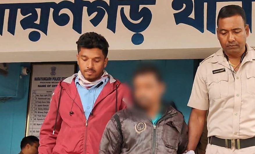 পশ্চিম মেদিনীপুর জেলার নারায়ণগড় এলাকায় দশ বছরের মেয়েকে শ্লীলতাহানির অভিযোগ এক প্রতিবেশী জ্যেঠুর বিরুদ্ধে!