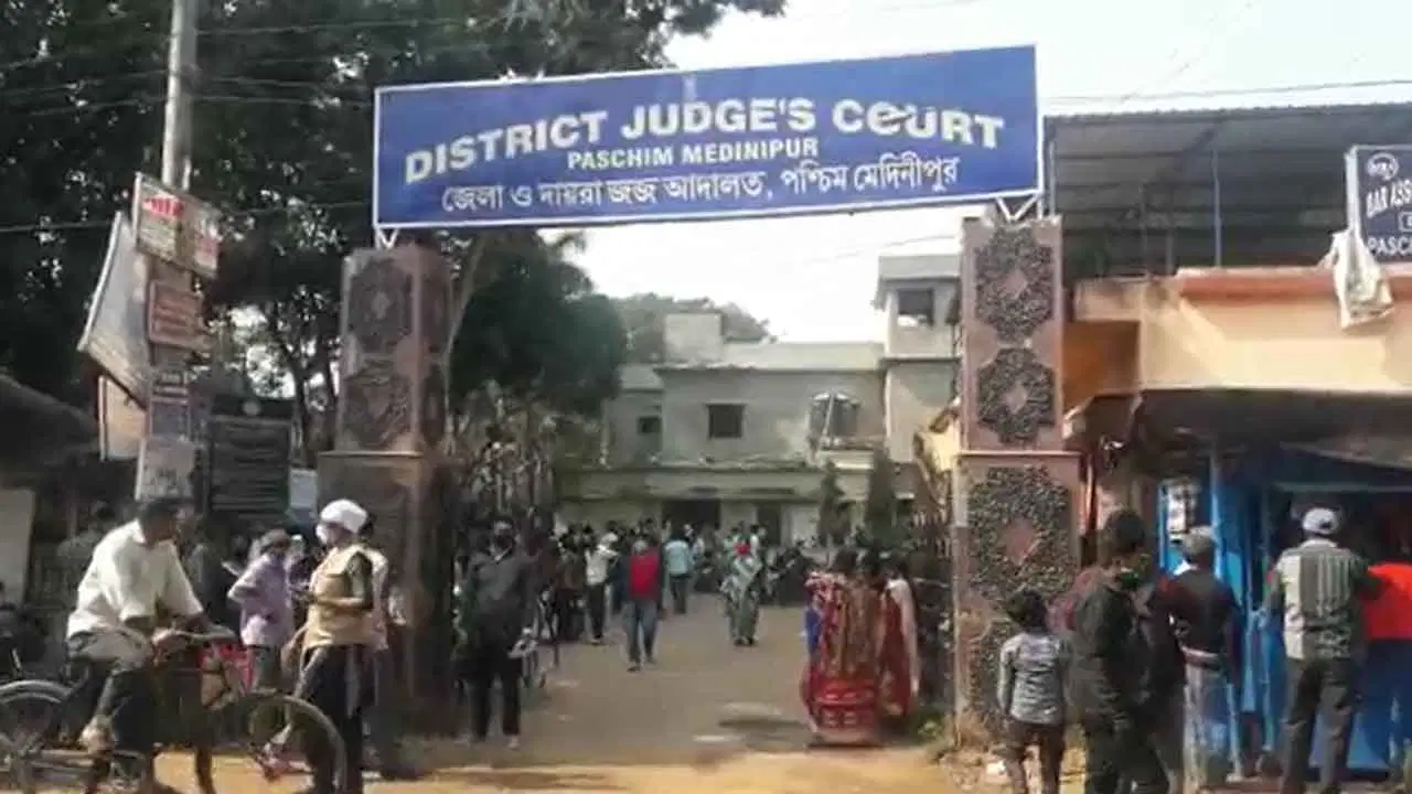 গড়বেতার বহড়াশোল জঙ্গলে বন্ধুদের নিয়ে প্রেমিকাকে গণধর্ষণ!  প্রেমিক সহ তিন অভিযুক্তকে আমৃত্যু কারাদণ্ড ও জরিমানা...