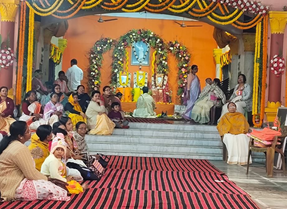 খড়্গপুর শহরের খরিদায় কল্পতরু উৎসব!