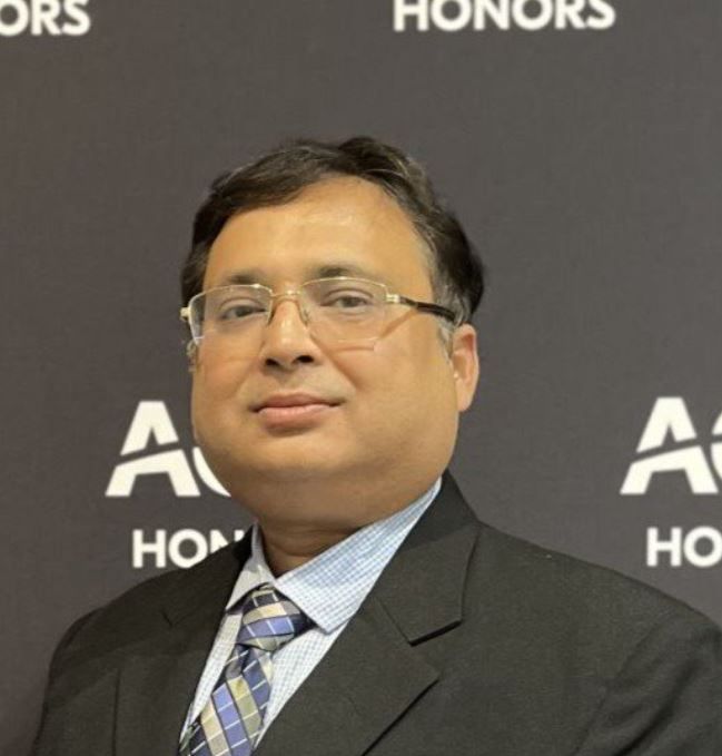 অ্যাপ্লাইড হাইড্রোজিওলজি পুরস্কার পেলেন খড়গপুর আইআইটির অধ্যাপক অভিজিৎ মুখোপাধ্যায়!