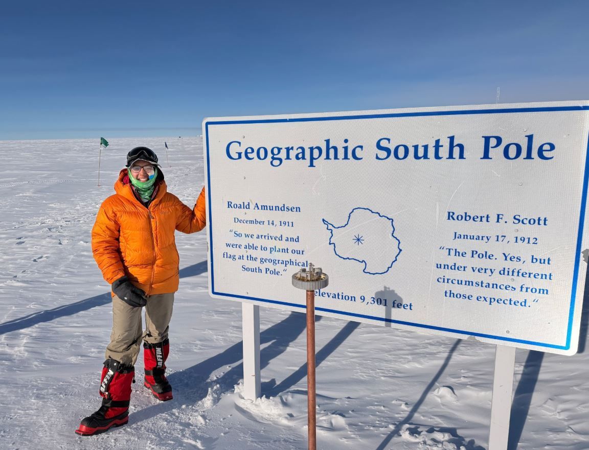 -৩০ ডিগ্রি ঠান্ডাকে হার মানিয়ে দক্ষিণ মেরুতে পৌঁছলেন ভারতীয় কিশোরী!