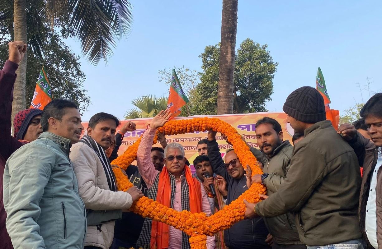 মেদিনীপুরে বিজেপির বাইক র‌্যালি ও পরিবর্তন সভা : রাজ্য বিজেপির প্রাক্তন সভাপতি তথা প্রবীণ বিজেপি নেতা দিলীপ ঘোষের!