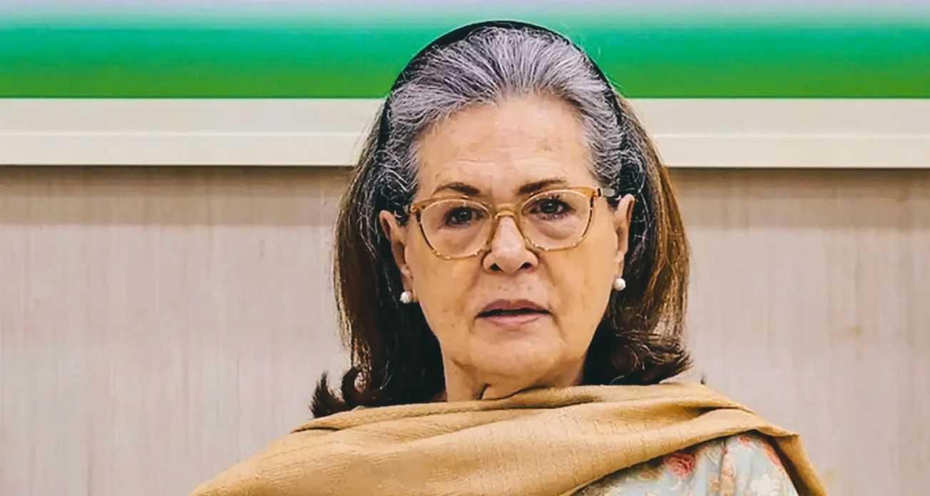শ্বাসকষ্ট কাটিয়ে স্বস্তি: হাসপাতাল থেকে ছাড়া পেলেন সোনিয়া গান্ধী, বাড়িতেই চলবে চিকিৎসা