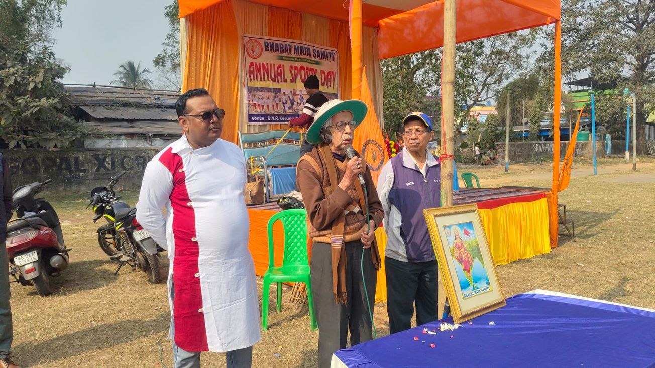 খড়গপুরে ভারত মাতা সমিতির ৮ম বার্ষিক স্পোর্টস: মাঠজুড়ে উচ্ছ্বাস, শতাধিক প্রতিযোগীর অংশগ্রহণ