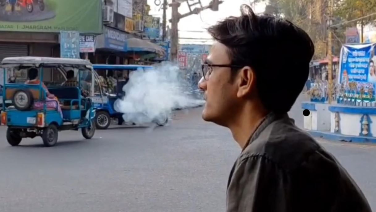 সম্প্রতি কেন্দ্রীয় সরকারের বাজেটে তামাকজাত দ্রব্যের উপর মূল্যবৃদ্ধি, মেদিনীপুরে কালোবাজারি তুঙ্গে, বাধ্য হয়ে বেশি দামে কিনছেন ক্রেতারা!