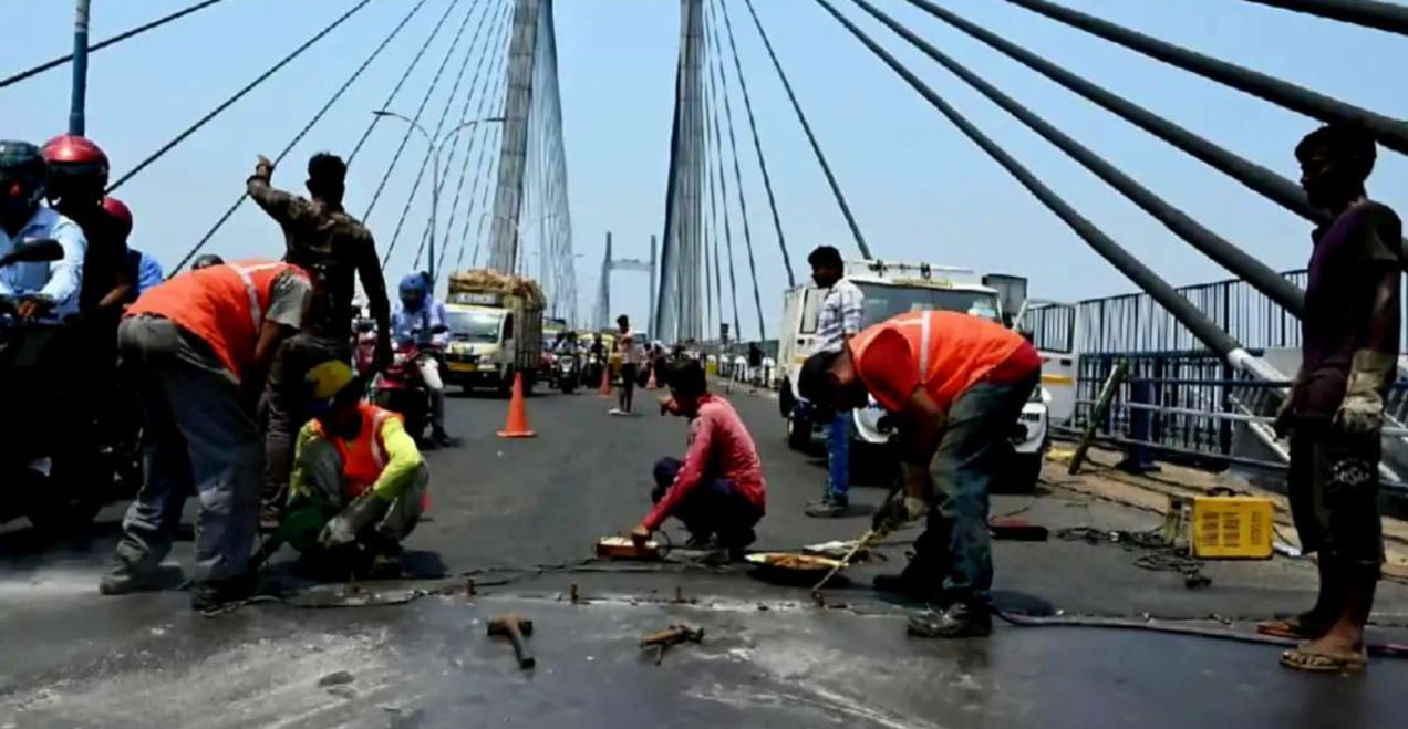 ৮ই ফেব্রুয়ারি রবিবার ১২ ঘণ্টা বন্ধ বিদ্যাসাগর সেতু, রক্ষণাবেক্ষণের কাজে যান চলাচলে নিষেধাজ্ঞা!
