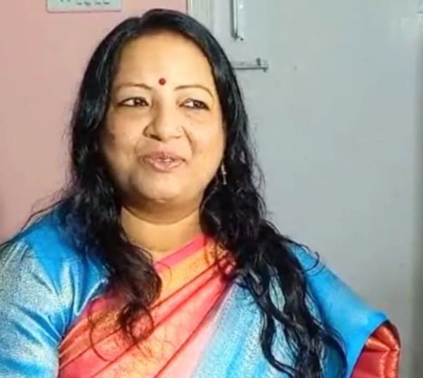 ২০২৬ বিধানসভা ভোটের আগে চমক! প্রার্থী হতে আবেদন দিলেন দিলীপ ঘোষের স্ত্রী রিঙ্কু মজুমদার!