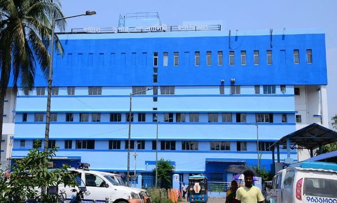 পশ্চিম মেদিনীপুর জেলার  ঘাটাল ও ডেবরা সুপার স্পেশালিটি হাসপাতালে বিকেলের আউটডোর পরিষেবা চালু!