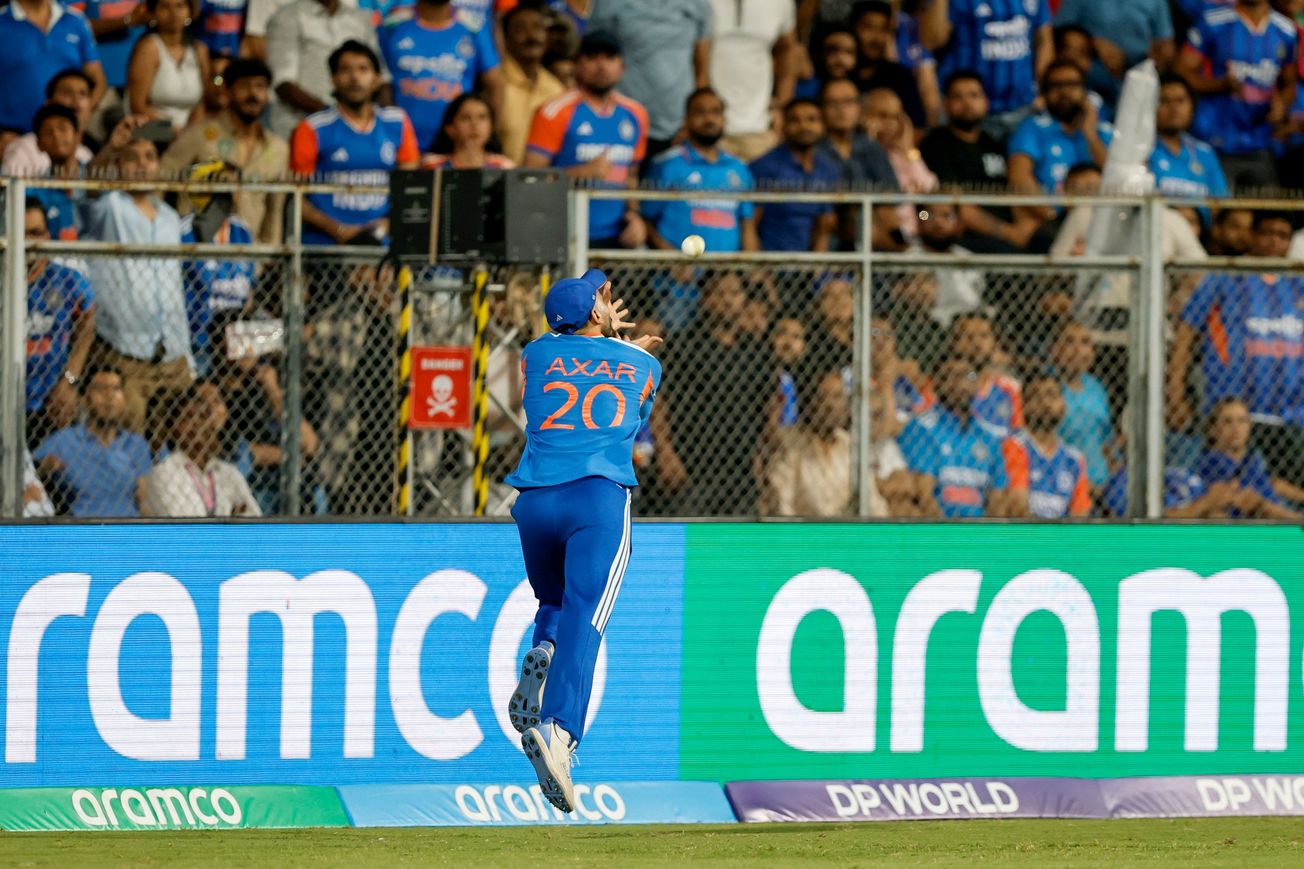 থ্রিলার সেমিফাইনাল! ব্রুকের মিস ক্যাচে বাঁচল ভারত, বেথেলের ঝড় থামিয়ে ৭ রানে জয় টিম ইন্ডিয়ার!