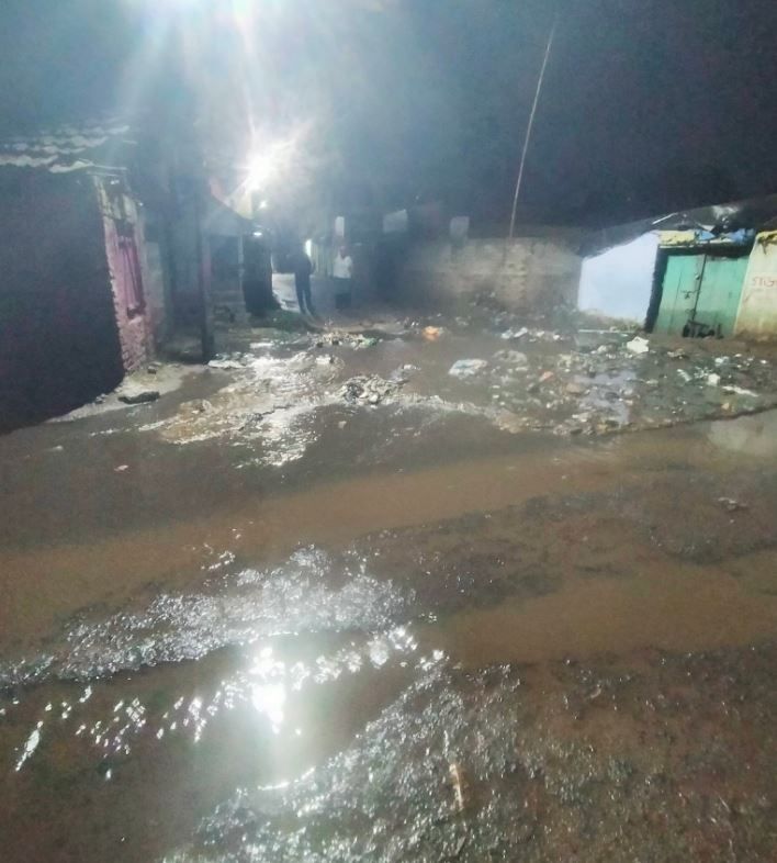 ঈদের আগে জলমগ্ন রাস্তা! খড়্গপুরে নর্দমার জলে ডুবছে উৎসবের আনন্দ, ক্ষোভে ফুঁসছে ৪ নম্বর ওয়ার্ড!