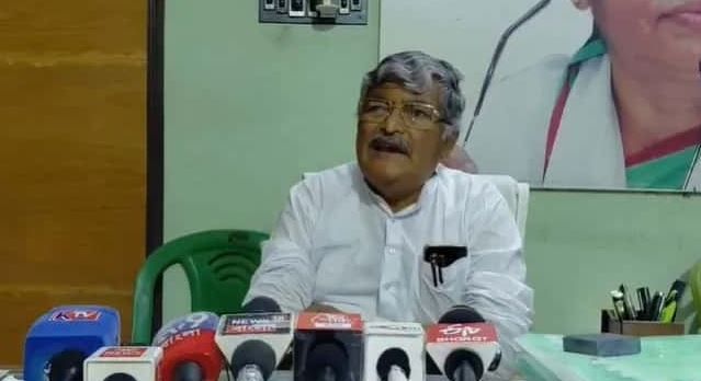 লোকসভা হারের ক্ষত মুছতে ময়দানে দেবাংশু, চুঁচুড়ায় নতুন লড়াইয়ের বার্তা—টিকিট না পেয়ে ক্ষোভে ফুঁসছেন অসিত মজুমদার!