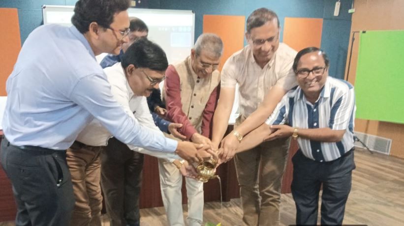 এআই-এর যুগে বড় পদক্ষেপ! বিদ্যাসাগর বিশ্ববিদ্যালয়ে ‘ব্যবসায় এআই’ কোর্সের জাঁকজমকপূর্ণ সূচনা