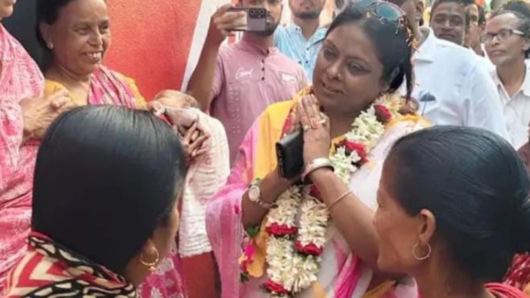 কেশপুরে তৃণমূলের জোর প্রচার, শিউলি সাহার মিছিলে জনজোয়ার!