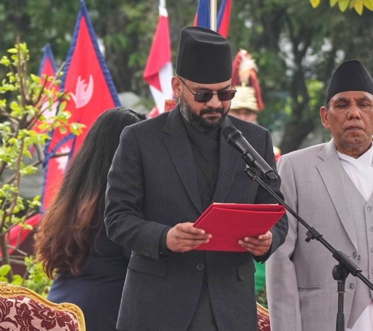নেপালে নতুন ইতিহাস! সর্বকনিষ্ঠ প্রধানমন্ত্রী হিসেবে শপথ বলেন্দ্র শাহের, যুব নেতৃত্বে নতুন দিশার ইঙ্গিত!