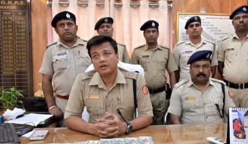 খড়্গপুরে শালিমার এক্সপ্রেসে বড়সড় সাফল্য, উদ্ধার ৪৫ লক্ষাধিক টাকার বিদেশি মুদ্রা!