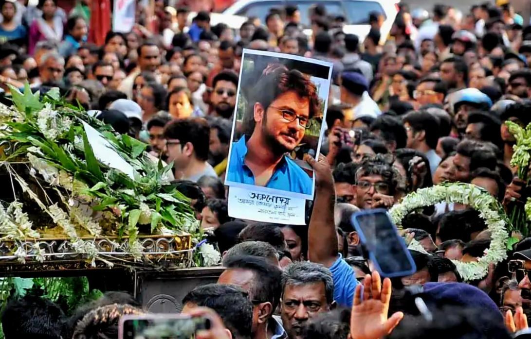 রহস্য ঘনীভূত! অভিনেতা রাহুল অরুণোদয় ব্যানার্জি-র মৃত্যু ঘিরে উঠছে একের পর এক প্রশ্ন!