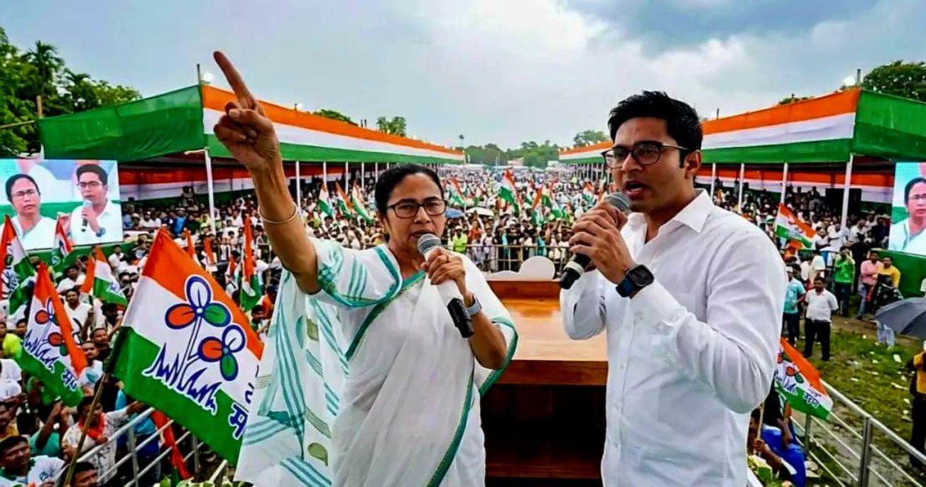 দক্ষিণে মমতা, উত্তরে অভিষেক! আজ মঙ্গলবার বঙ্গে তৃণমূলের মহাপ্রলয়, কাঁপবে বিরোধীরা?