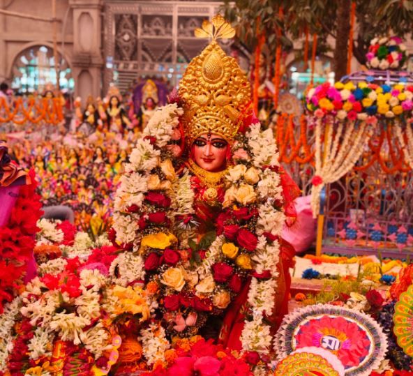 ৪০০ বছরের ঐতিহ্যে ভক্তির জোয়ার, জকপুর মনসা মেলায় উপচে পড়ল জনসমুদ্র!