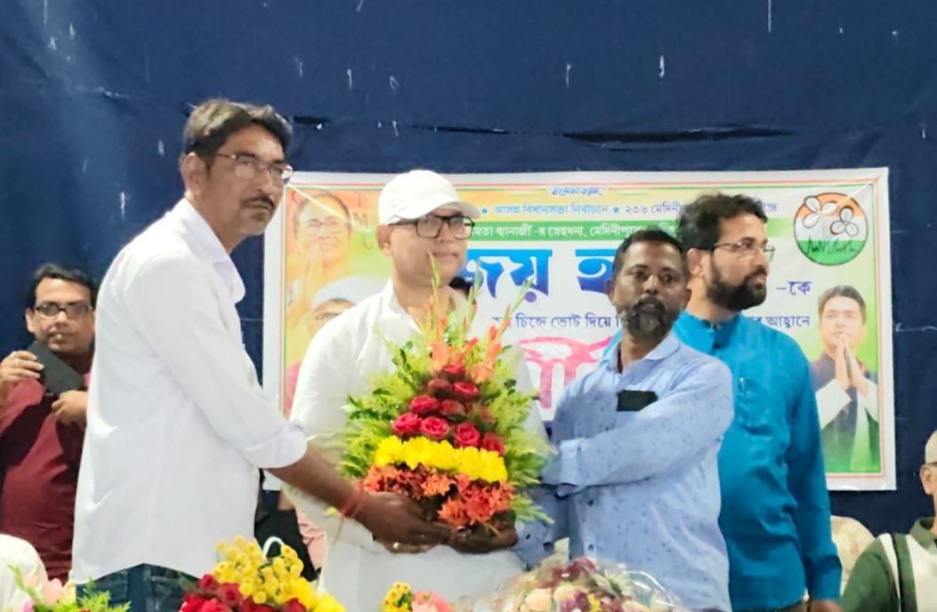 ভোটের আগে মেদিনীপুরে তৃণমূলের শক্তি প্রদর্শন, সুজয় হাজরার সমর্থনে INTTUC-র কর্মীসভায় ঐক্যের বার্তা!