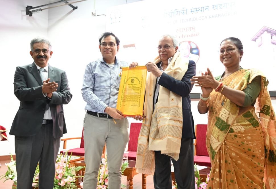 আইআইটি খড়গপুরে বিশিষ্ট প্রাক্তন ছাত্র ডঃ পূর্ণেন্দু চ্যাটার্জীকে সম্মাননা, ‘হল অফ ফেম’-এ অন্তর্ভুক্তির ঘোষণা!