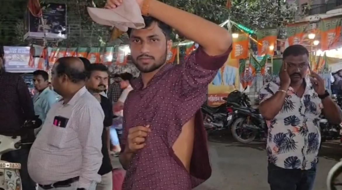 মেদিনীপুরে অপহরণের চেষ্টা ব্যর্থ, স্থানীয়দের তৎপরতায় ধরা পড়ল ৫ যুবক!