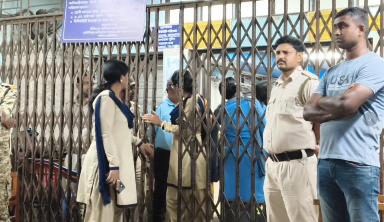 নবজাতকের মৃত্যুকে ঘিরে বিভ্রান্তি, মেদিনীপুর মেডিকেল কলেজের মাতৃমা বিভাগে তীব্র উত্তেজনা!