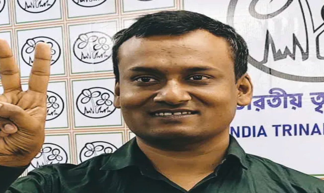 স্কুলছুটদের শিক্ষক এবার জনতার প্রতিনিধি—তৃণমূলের চমক জলঙ্গিতে