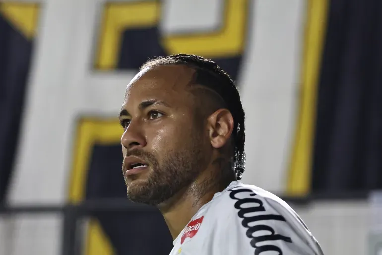 বিশ্বকাপের মঞ্চে নেই একঝাঁক তারকা! চোট, ব্যর্থতা আর অনিশ্চয়তায় ধাক্কা ফুটবল দুনিয়ায়