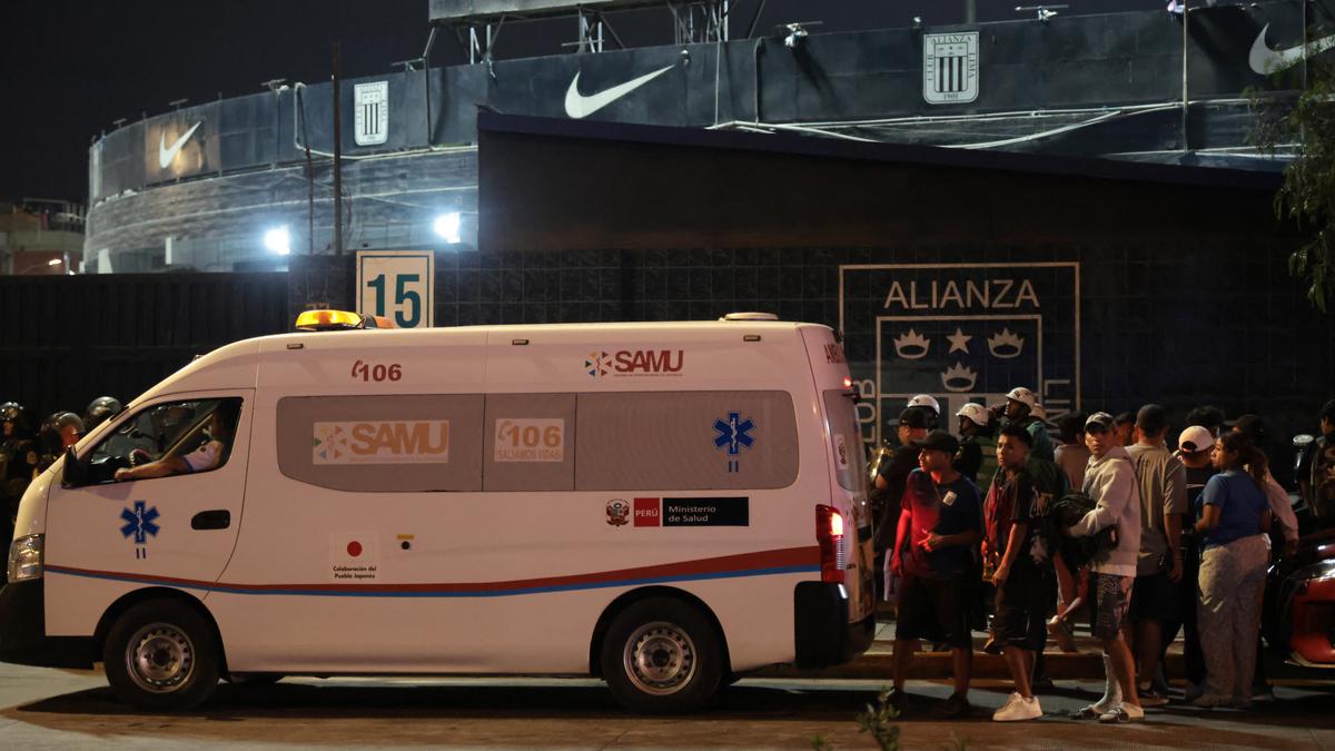 ডার্বির আগেই লিমায় মর্মান্তিক দুর্ঘটনা, মৃত ১, আহত অন্তত ৪৭ — কারণ নিয়ে রহস্য, তবু ম্যাচ সময়েই