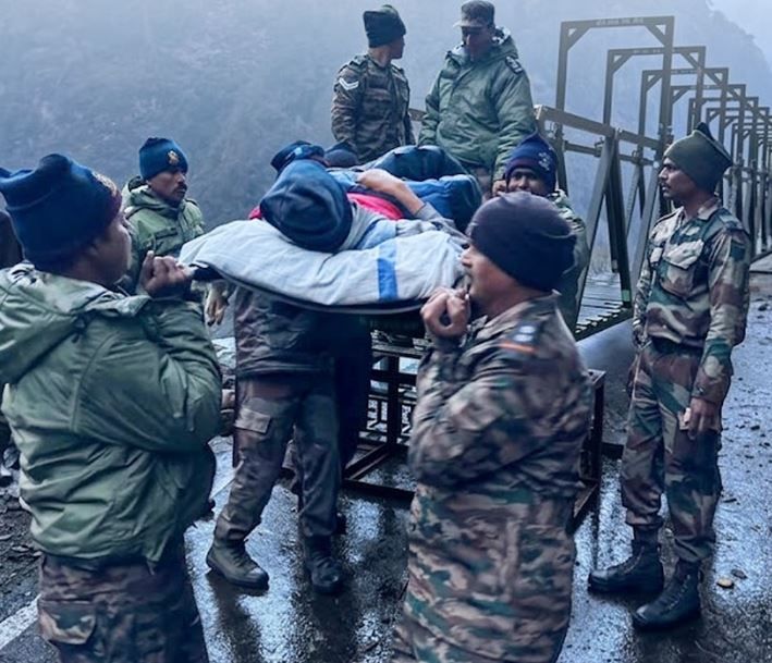 উত্তর সিকিমে ভয়াবহ ধস, হাজারের কাছাকাছি পর্যটক আটকে — ‘অপারেশন হিম সেতু’-তে তৎপর সেনা!