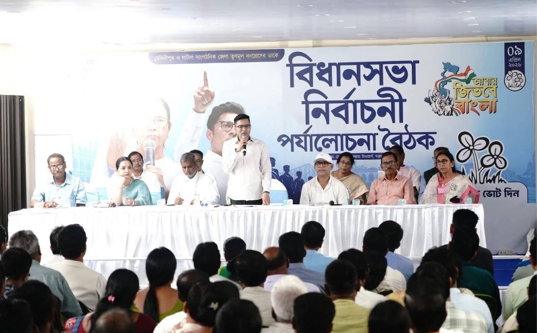 অভিষেকের ‘ভিটামিন ডোজ়ে’ চাঙ্গা মেদিনীপুর, ১৫-০ টার্গেটে ঝাঁপানোর ডাক জুন মালিয়ার!