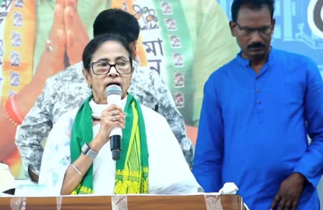 জঙ্গলমহলে আদিবাসী ভোটে টানটান লড়াই, কুড়মালি ভাষা বনাম সারি-সারনা ধর্মে প্রতিশ্রুতির পাল্টা পাল্টি রাজনীতি!