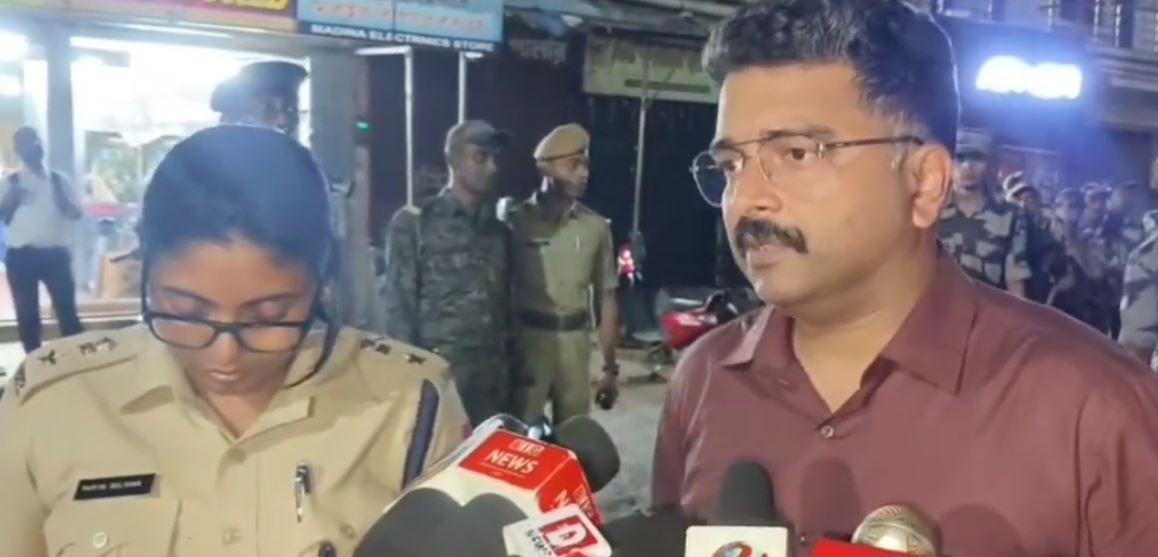 ভোটের আগে কড়া নিরাপত্তা, মেদিনীপুরে কেন্দ্রীয় বাহিনী নিয়ে রুটমার্চে প্রশাসন!