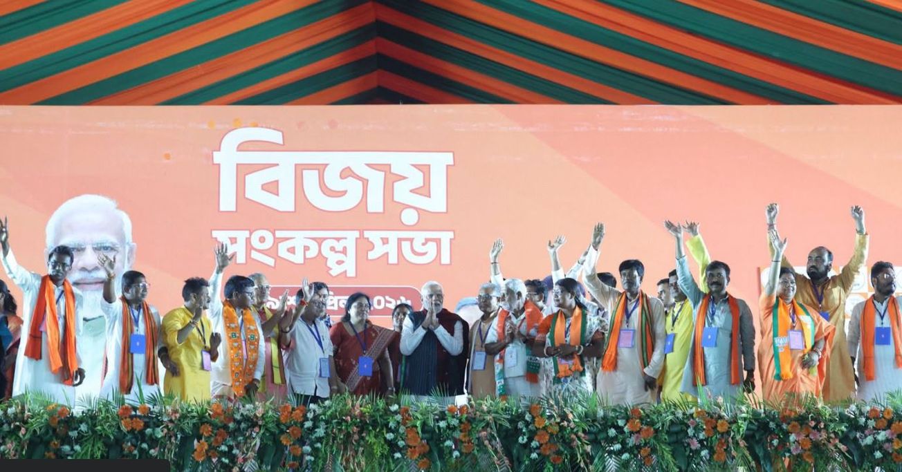 ভোটের আগে শেষ রবিবারে মোদীর ঝড়—বেলদার সভা থেকে তৃণমূলকে তীব্র আক্রমণ, একগুচ্ছ প্রতিশ্রুতি!