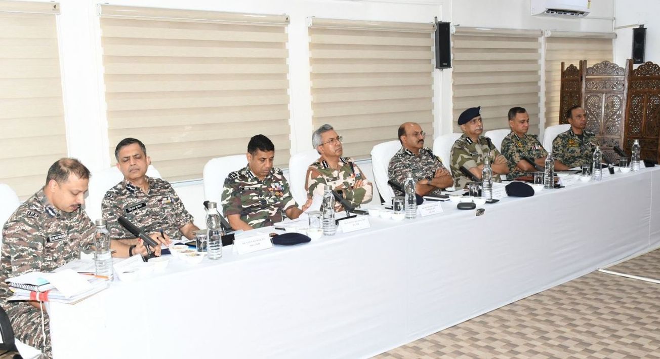 ভোটের আগে কড়া নিরাপত্তা! কলকাতায় একসঙ্গে সব কেন্দ্রীয় বাহিনীর শীর্ষ কর্তারা!