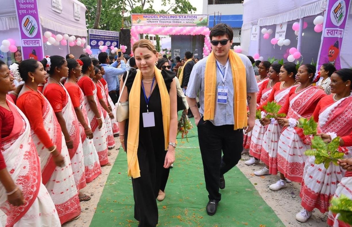 দার্জিলিংয়ের মাটিগাড়ায় আন্তর্জাতিক নজর, পল চৌধুরী স্কুলে IEVP 2026 প্রতিনিধিদলকে স্বাগত!