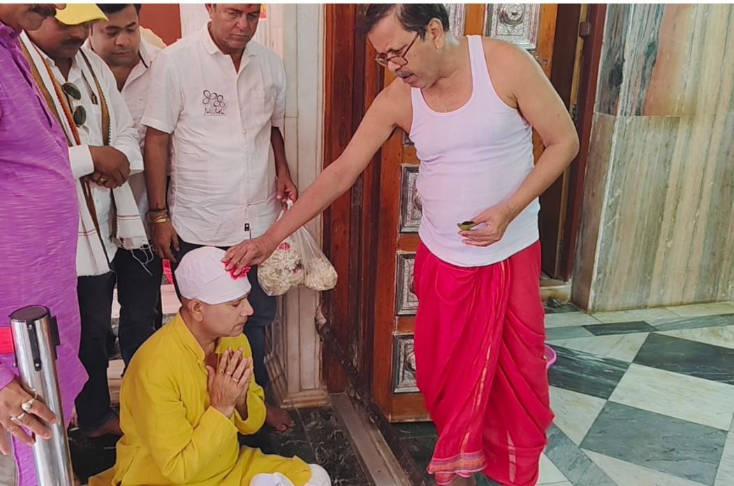 মনোনয়নের আগেই শুভ সূচনা, সিদ্ধেশ্বরী কালী মন্দিরে পুজো দিয়ে মেদিনীপুরে প্রচার শুরু সুজয় হাজরার!