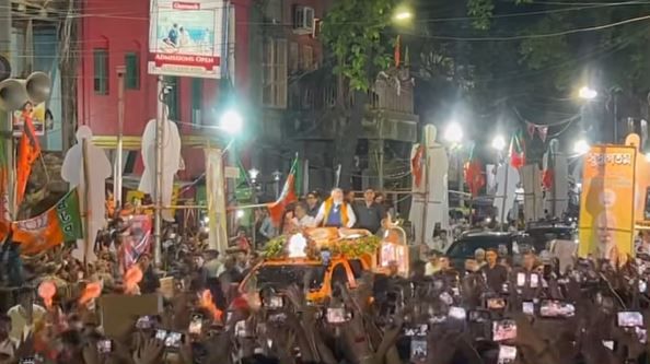 কলকাতার রাজপথে মোদী ঝড়—উত্তর শহরে রোডশো ঘিরে উপচে পড়া জনস্রোত!