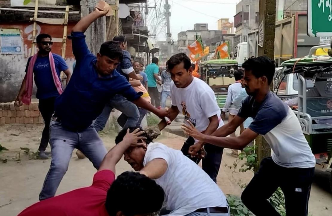 প্রচারের শেষ দিনে পূর্বস্থলীতে সংঘর্ষ—তৃণমূল-বিজেপি ধুন্ধুমার, ভাঙচুরে উত্তপ্ত এলাকা!