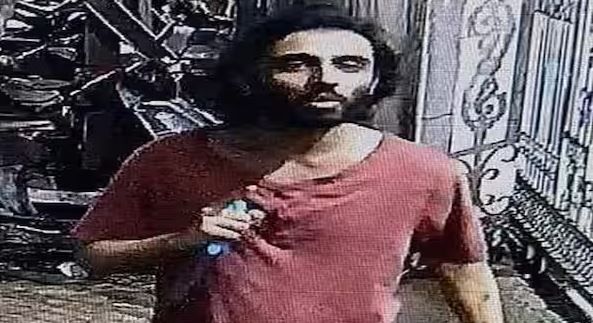 মীরা রোডে ছুরিকাঘাত: ‘ধর্ম জিজ্ঞাসার’ পর হামলা, যুক্তরাষ্ট্র-ফেরত যুবক গ্রেপ্তার—ATS-এর তদন্তে চাঞ্চল্যকর তথ্য!