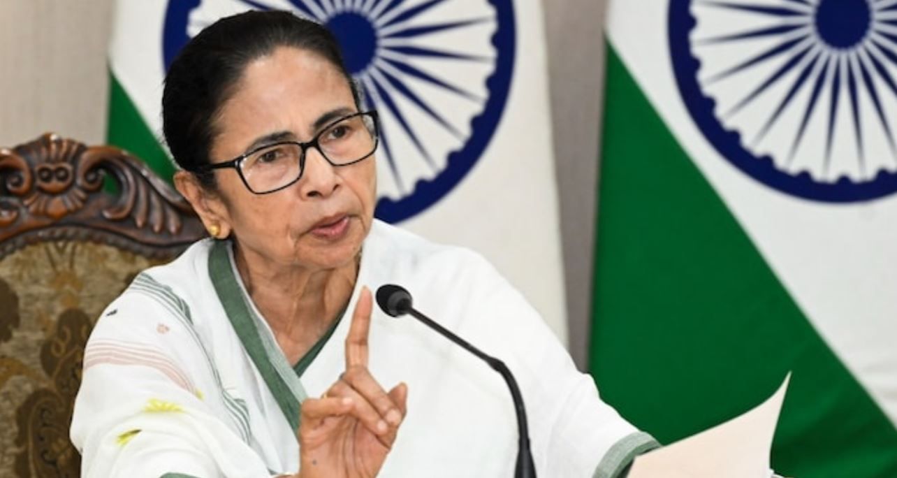 ইন্ডিয়া জোটে ফাটলের ইঙ্গিত? কমিশন নিয়ে কংগ্রেস-ডিএমকে আঁতাঁতের অভিযোগে সরব মমতা বন্দ্যোপাধ্যায়!