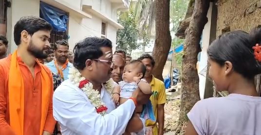 ঘাটালকে রেলপথের সঙ্গে যুক্ত করার বড় প্রতিশ্রুতি সামনে রেখেই ভোটের ময়দানে নামলেন ঘাটাল বিধানসভার বিজেপি প্রার্থী শীতল কপাট!